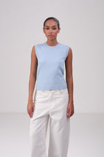 גופיה סרוגה בגזרה ישרה