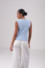 גופיה סרוגה בגזרה ישרה