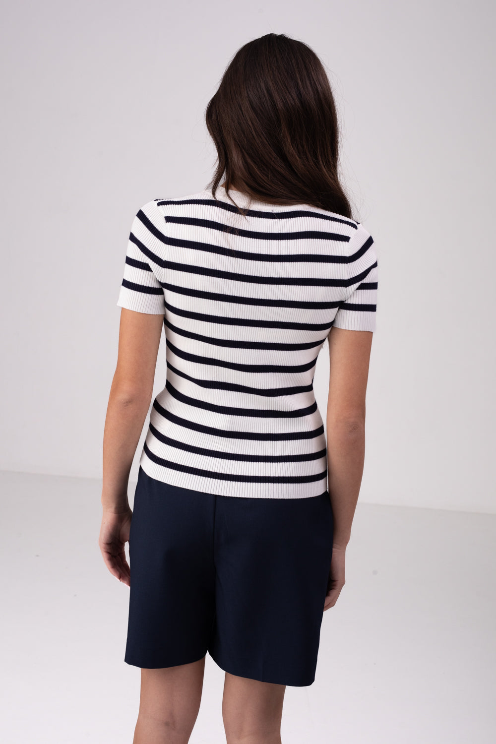 חולצת סריג פסים שרוולים קצרים