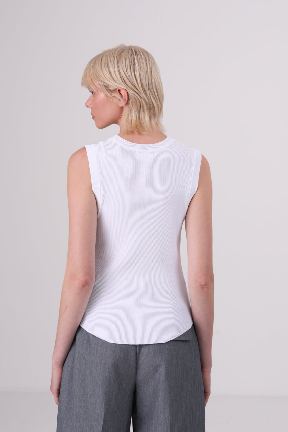 גופיית ריב לנשים