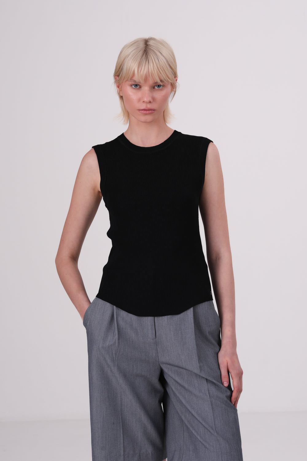 גופיית ריב לנשים