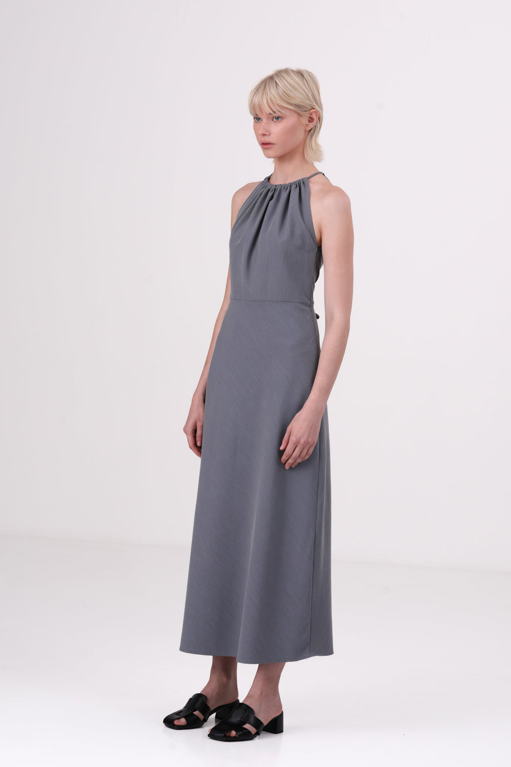 שמלת קולר מקסי