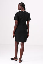 שמלה עם כיווצים לנשים