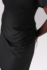 שמלה עם כיווצים לנשים