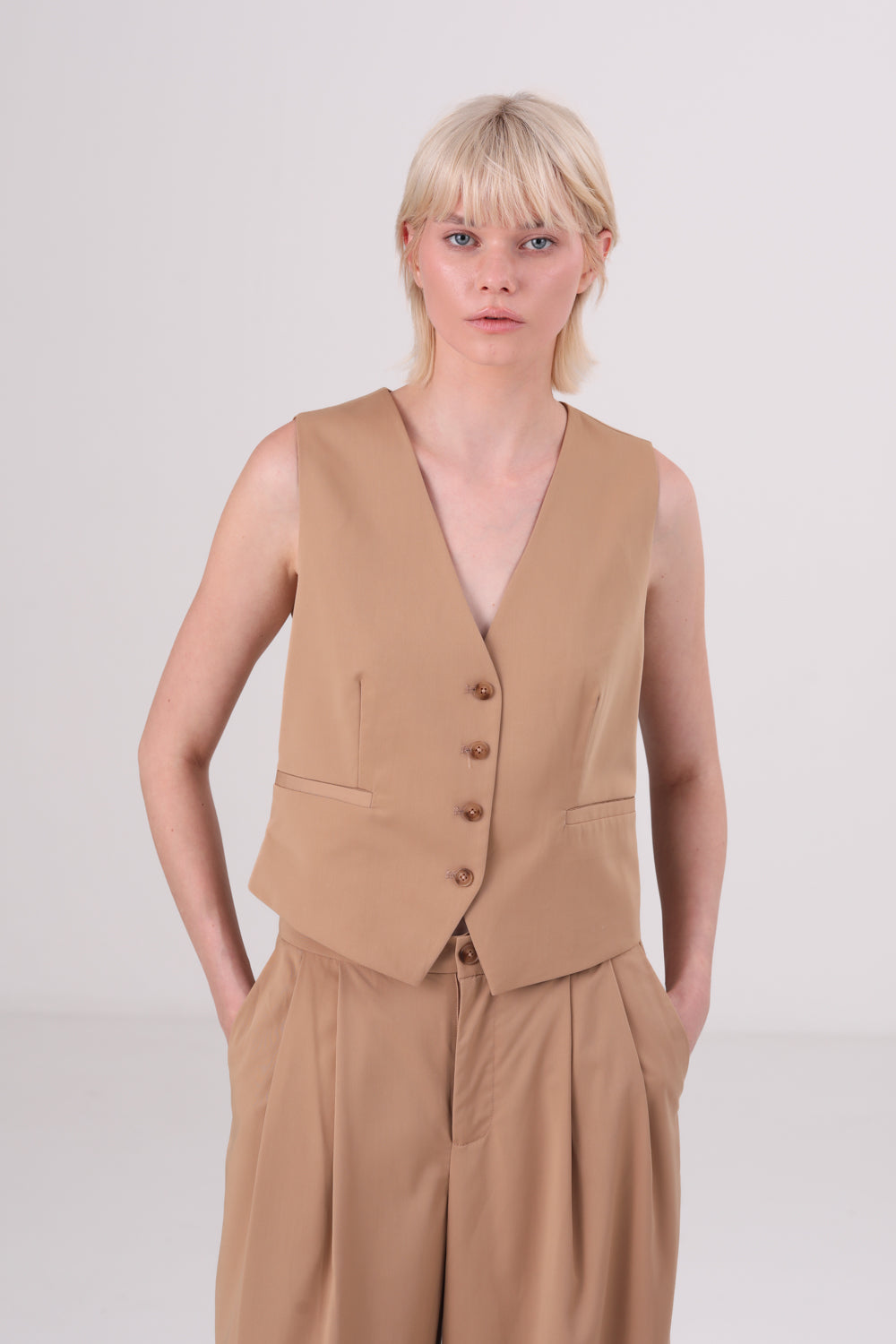 ווסט מחויט לנשים