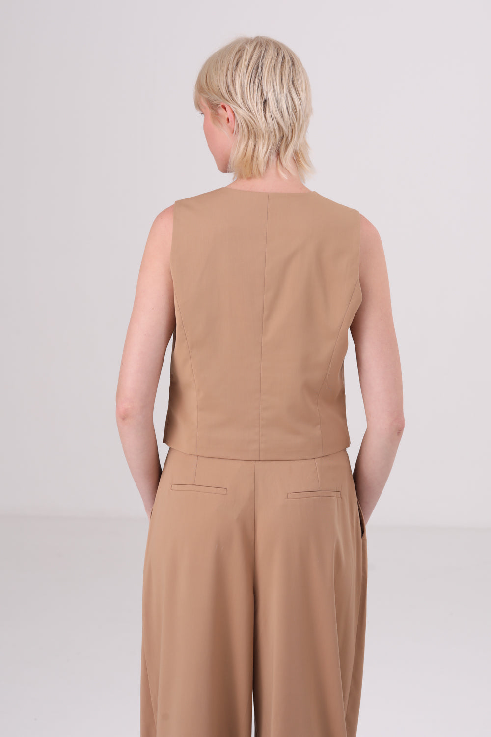 ווסט מחויט לנשים