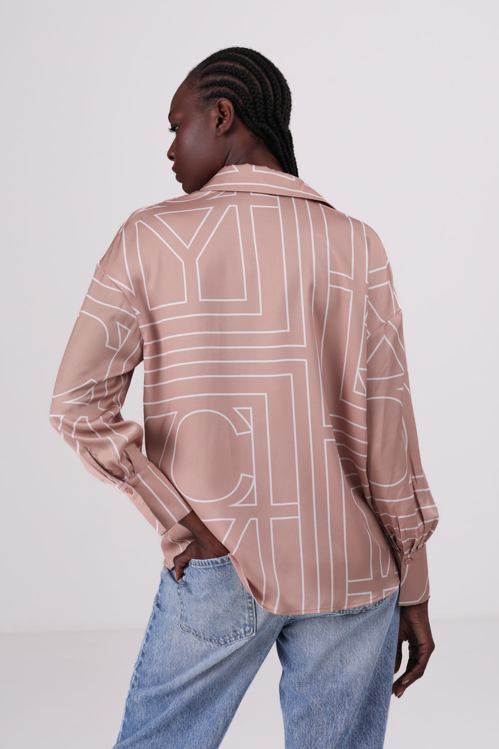 חולצה מכופתרת עם הדפס לוגו