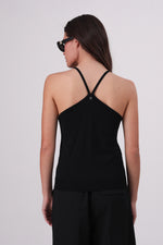 גופיית סריג בצבע שחור