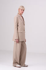 מכנסים רחבים עם קפלים לנשים