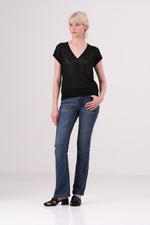 חולצת סריג עם כתף רחבה לנשים