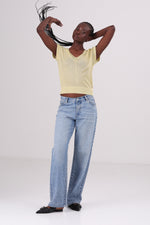 חולצת סריג עם כתף רחבה לנשים