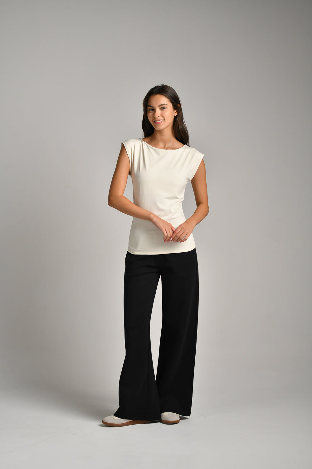 טופ אלסטי ללא מפתח לנשים