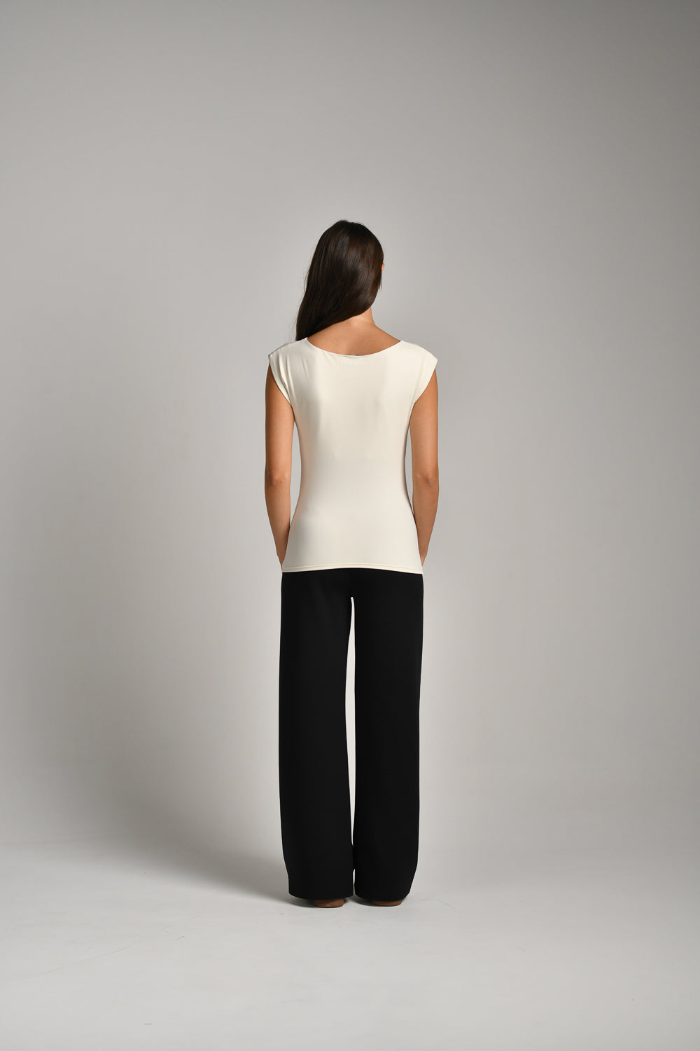 טופ אלסטי ללא מפתח לנשים