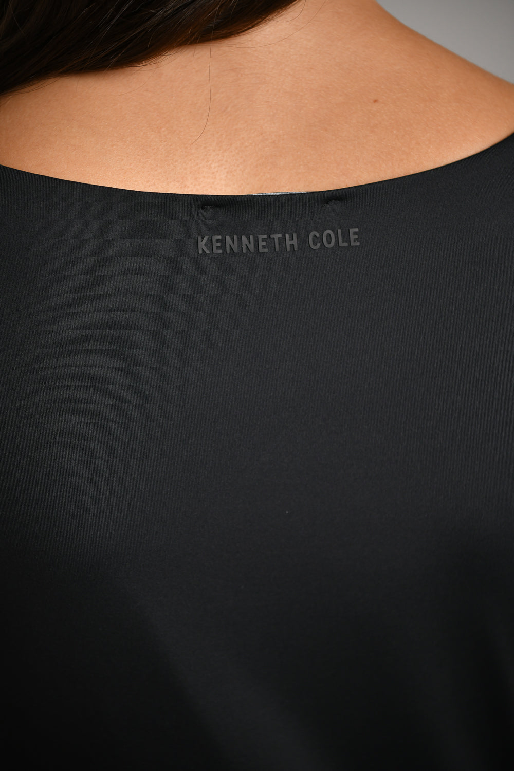 טופ אלסטי ללא מפתח לנשים