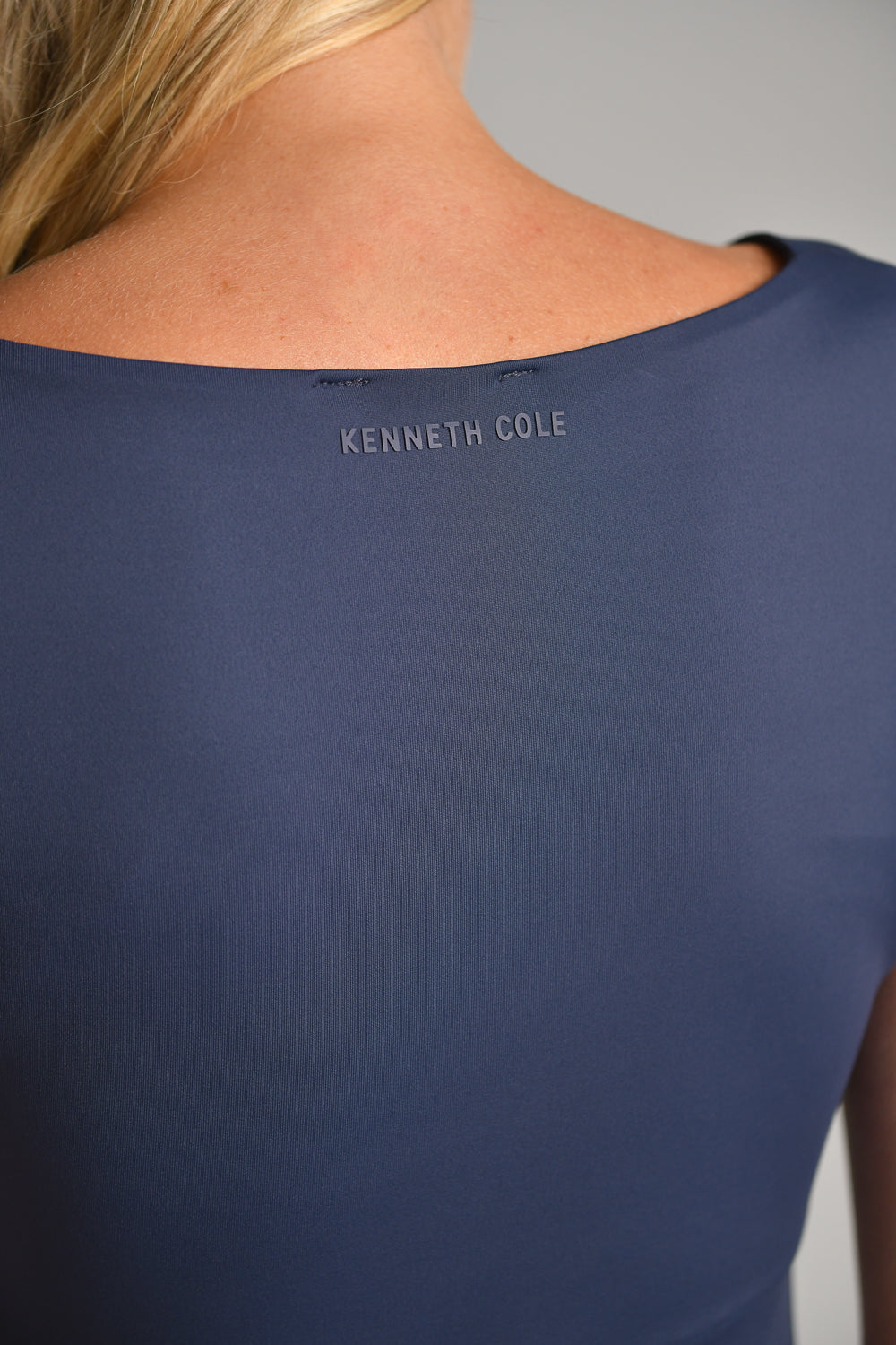 טופ אלסטי ללא מפתח לנשים