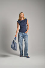 טופ אלסטי ללא מפתח לנשים