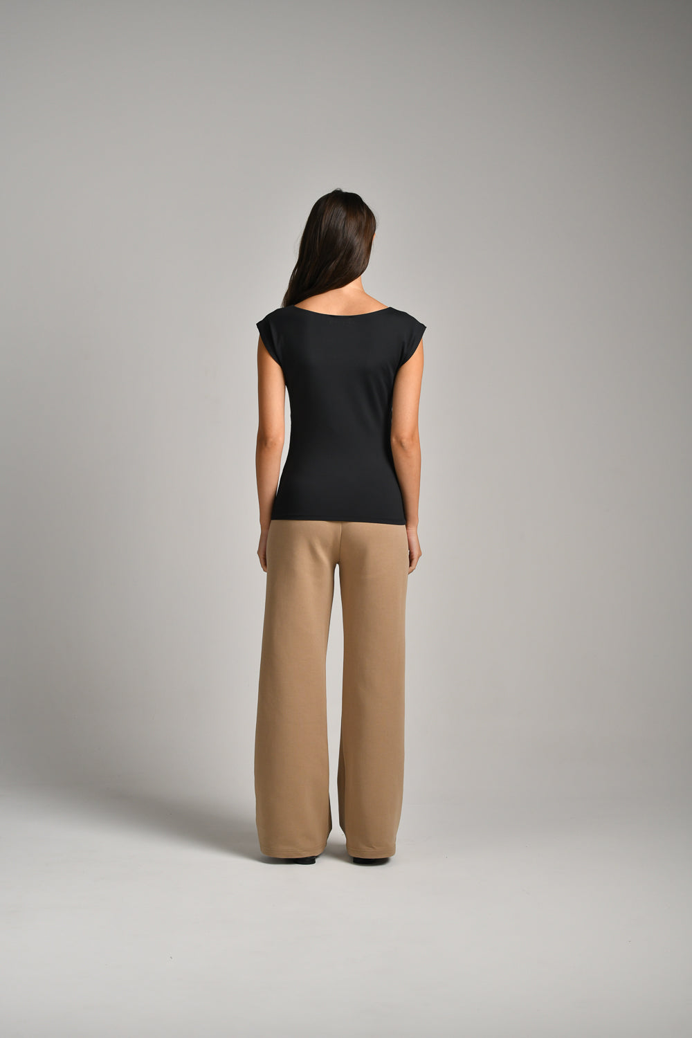 טופ אלסטי ללא מפתח לנשים