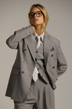 בלייזר בגזרת אוברסייז עם חגורת מותן | קנת קול