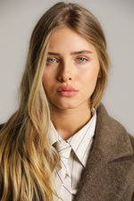 חולצה מכופתרת עם עניבה תואמת | קנת קול