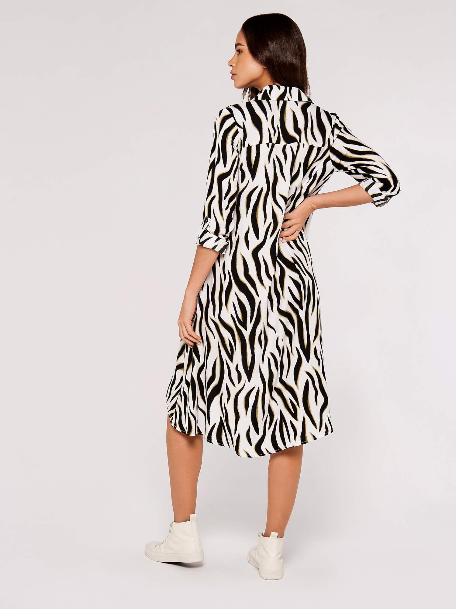 שמלת מידי זברה בצבע קרם - MASHBIR//365