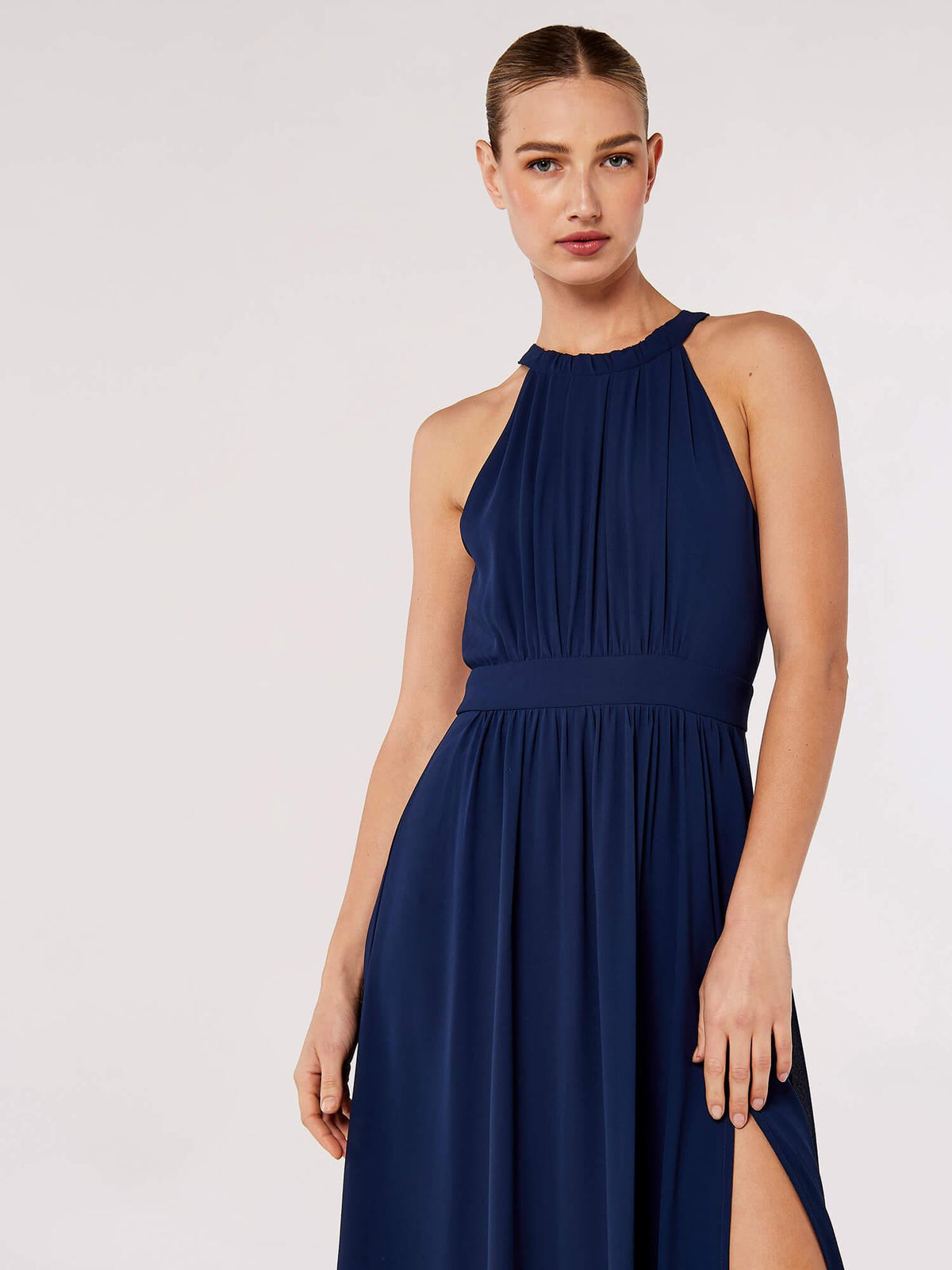 שמלת קולר בצבע נייבי - MASHBIR//365