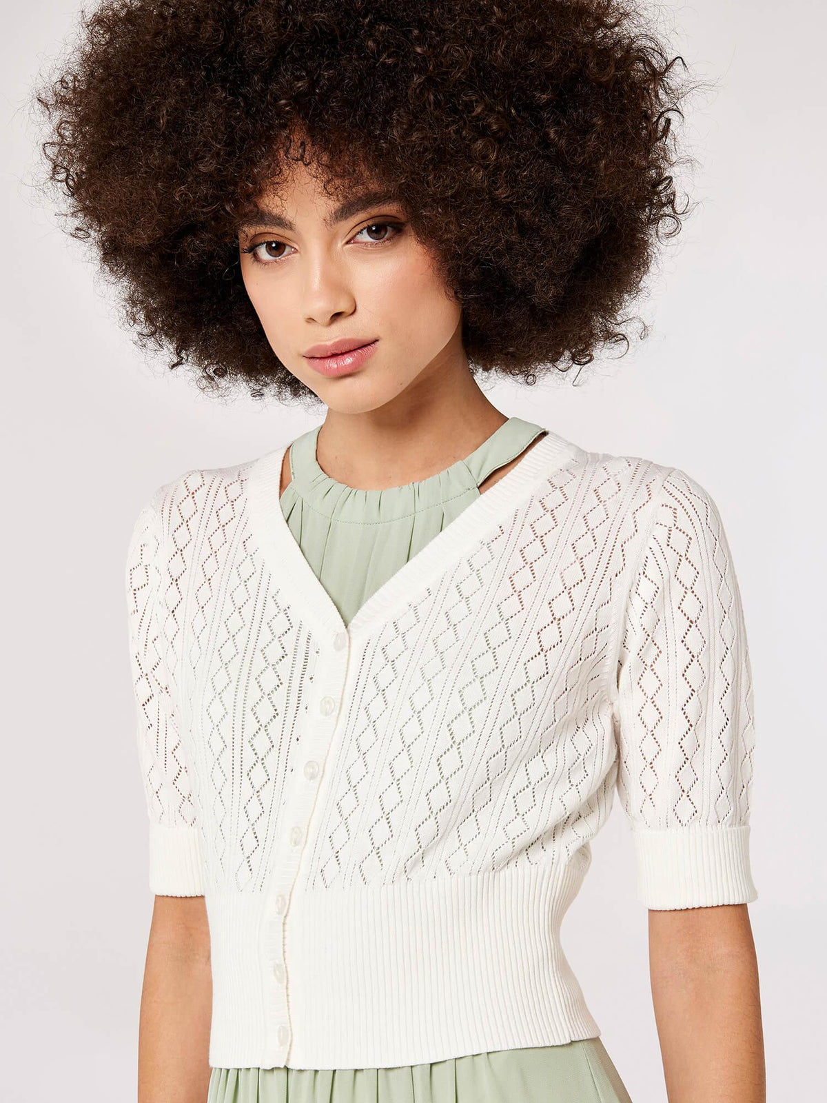 סריג בסגנון סריגה בצבע קרם - MASHBIR//365