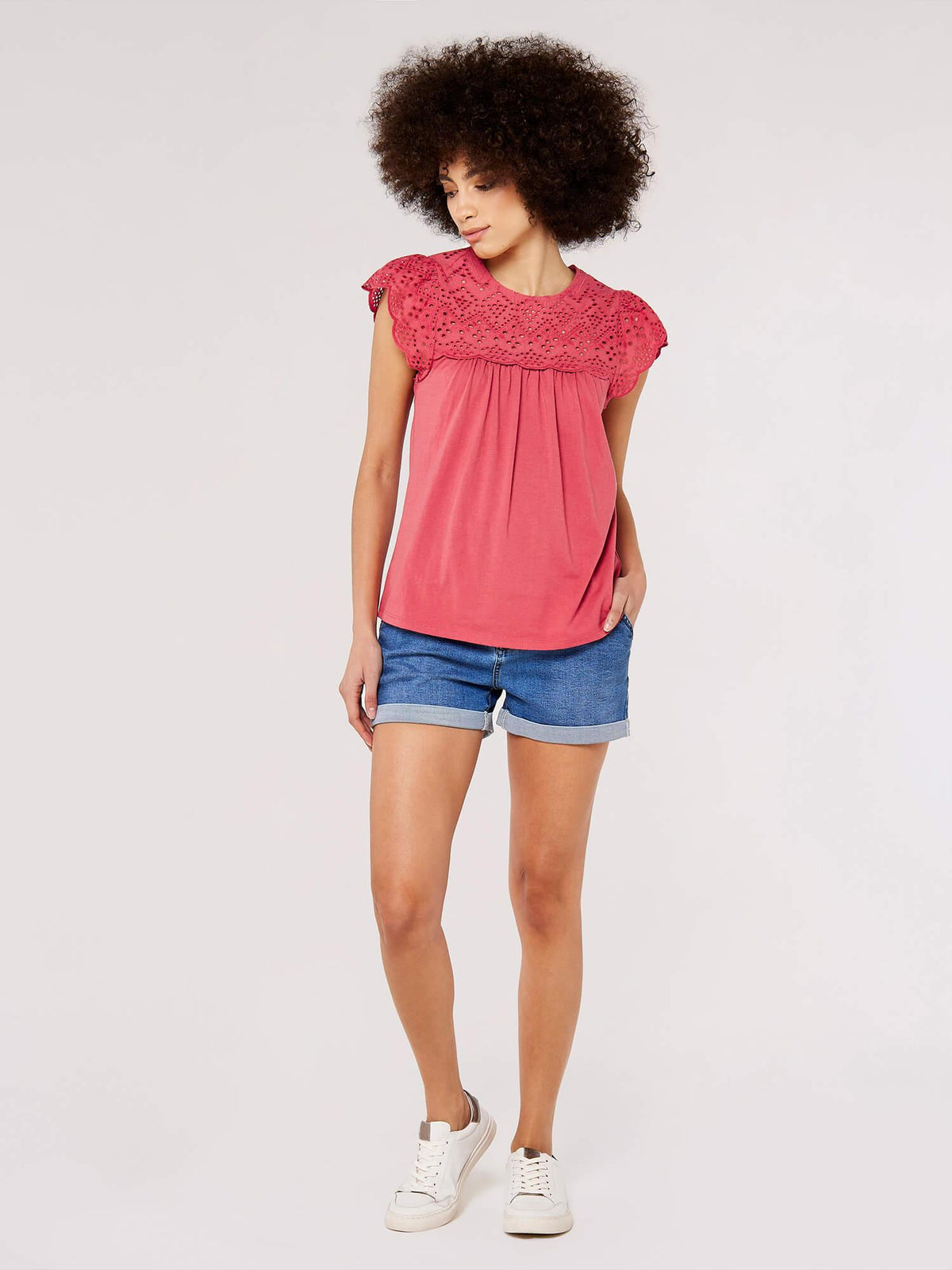 חולצת ג'רסי עם פתחים בצבע ורוד - MASHBIR//365