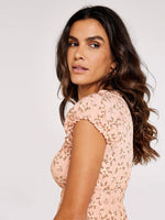 שמלת מיני פרחונית בגוון ורוד - MASHBIR//365