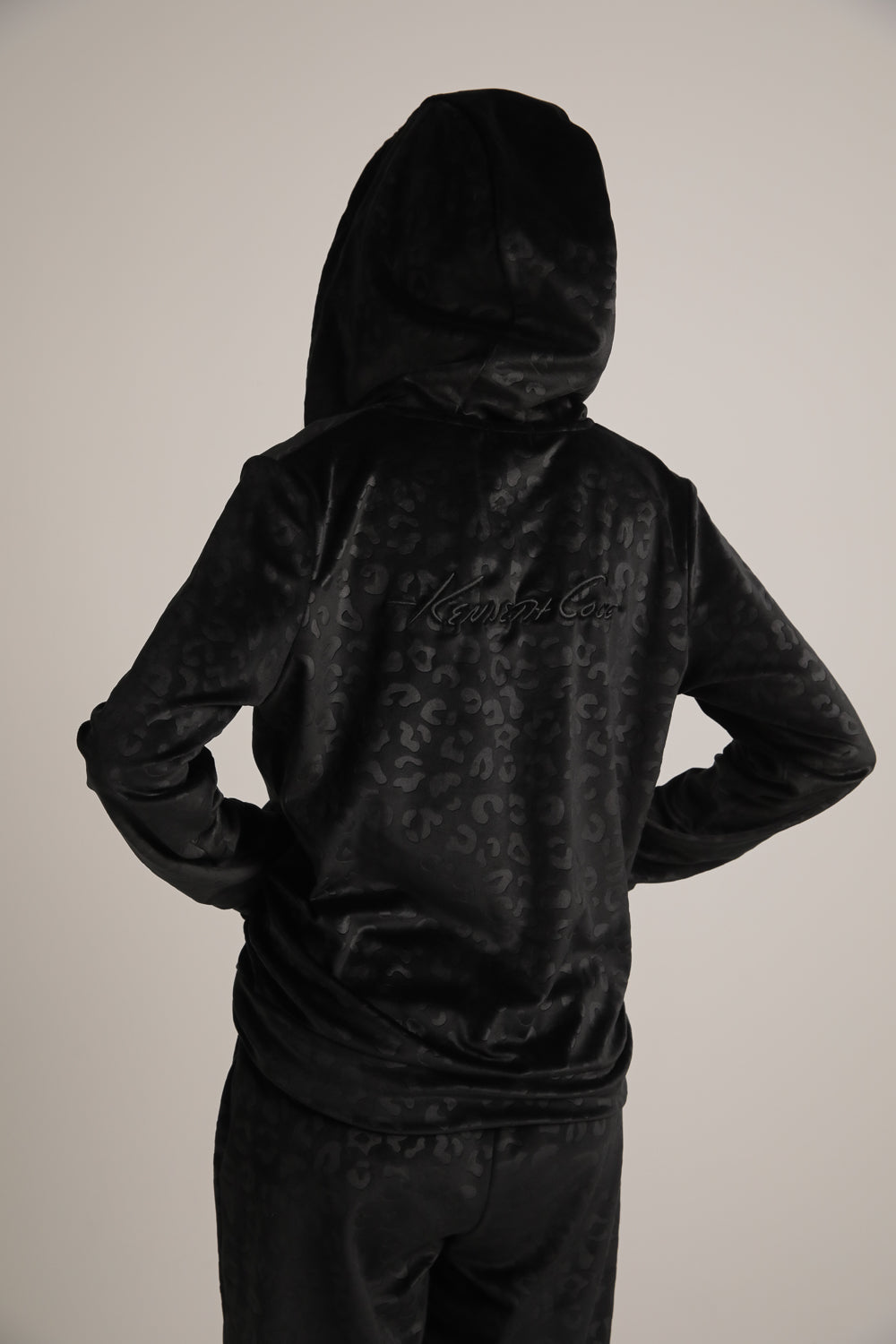 סווטשירט קטיפה עם רוכסן | קנת קול