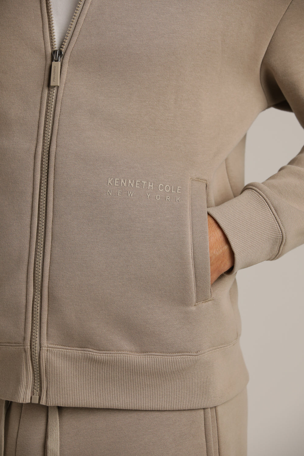 סווטשירט עם צווארון עומד | קנת קול