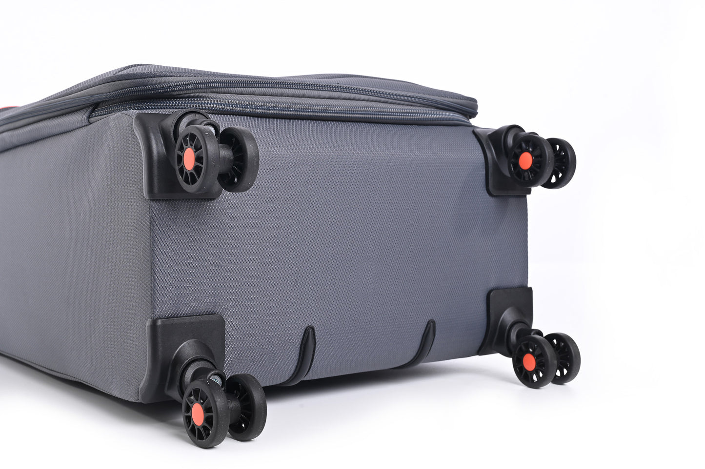 מזוודה מבד בינונית 23.5" דגם BARCELONA בצבע אפור