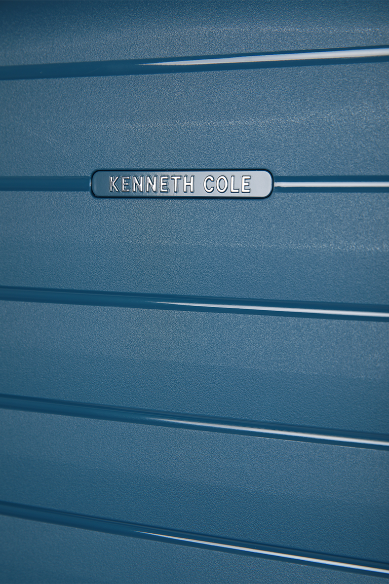 מזוודה קשיחה טרולי עלייה למטוס 19" מדגם INFLUENCE בצבע כחול