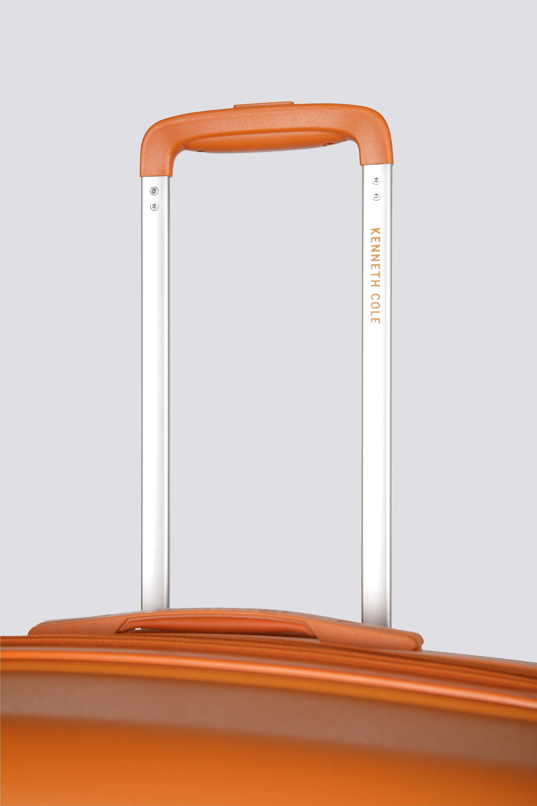 מזוודה קשיחה בינונית 25" מדגם INFLUENCE בצבע כתום