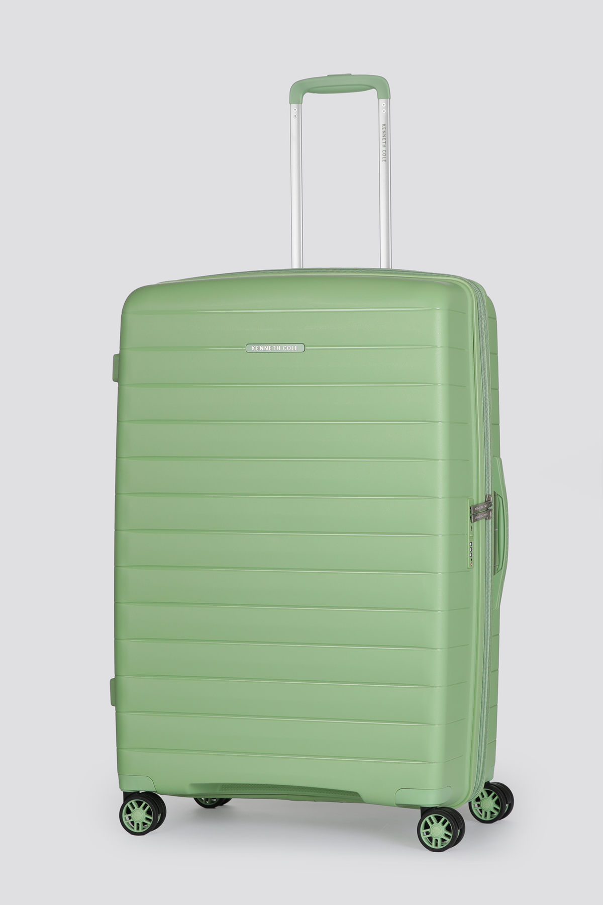 מזוודה קשיחה גדולה 29" מדגם INFLUENCE  בצבע ירוק בהיר