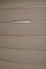 מזוודה קשיחה גדולה 29" מדגם INFLUENCE  בצבע בז'