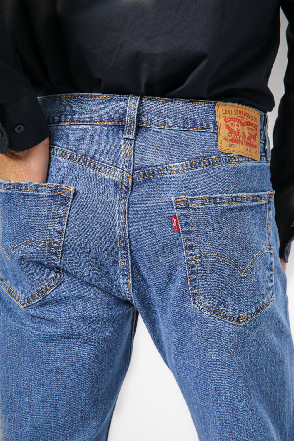 ג'ינס 505 REGULAR בצבע כחול