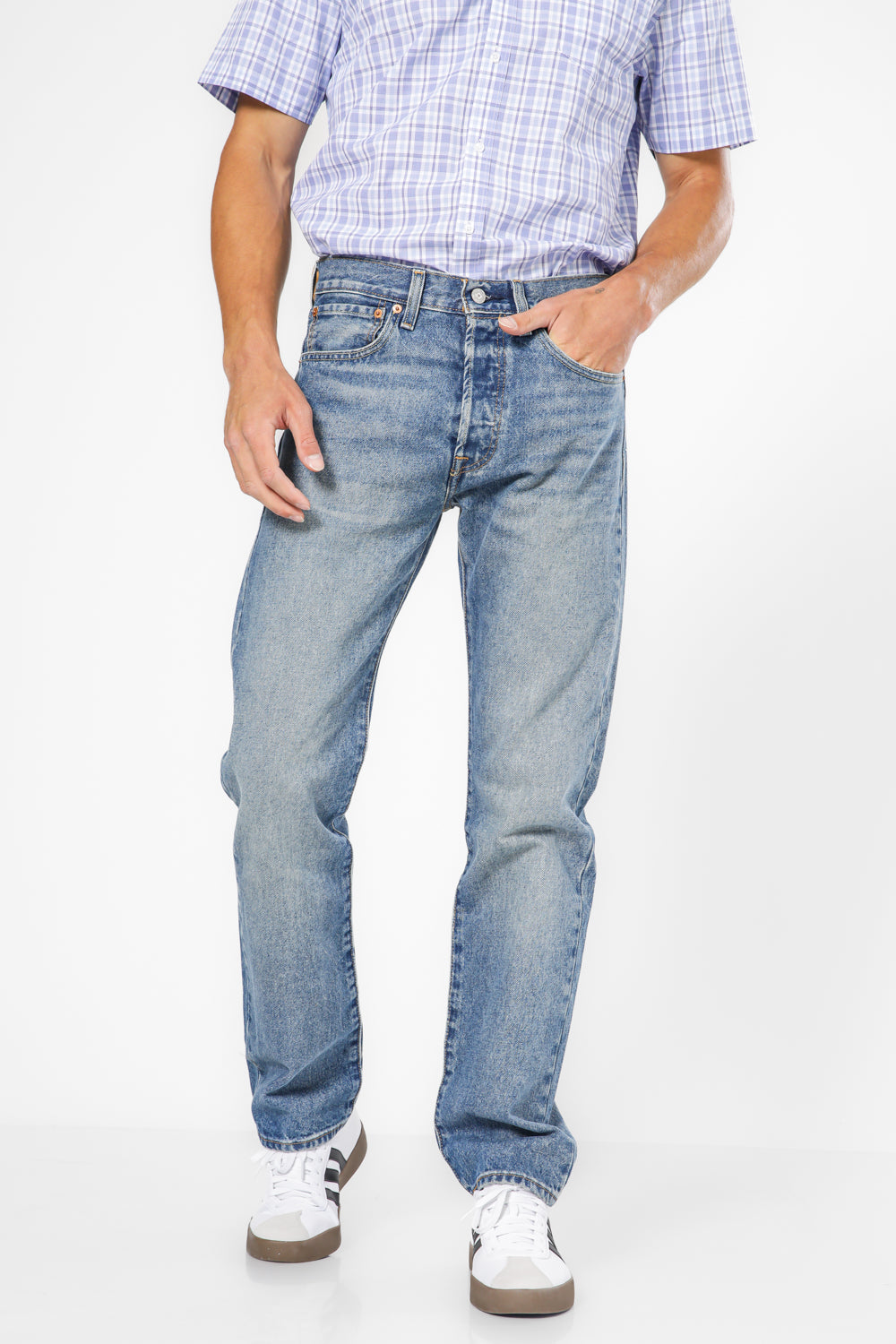 ג'ינס 501 בצבע כחול בהיר