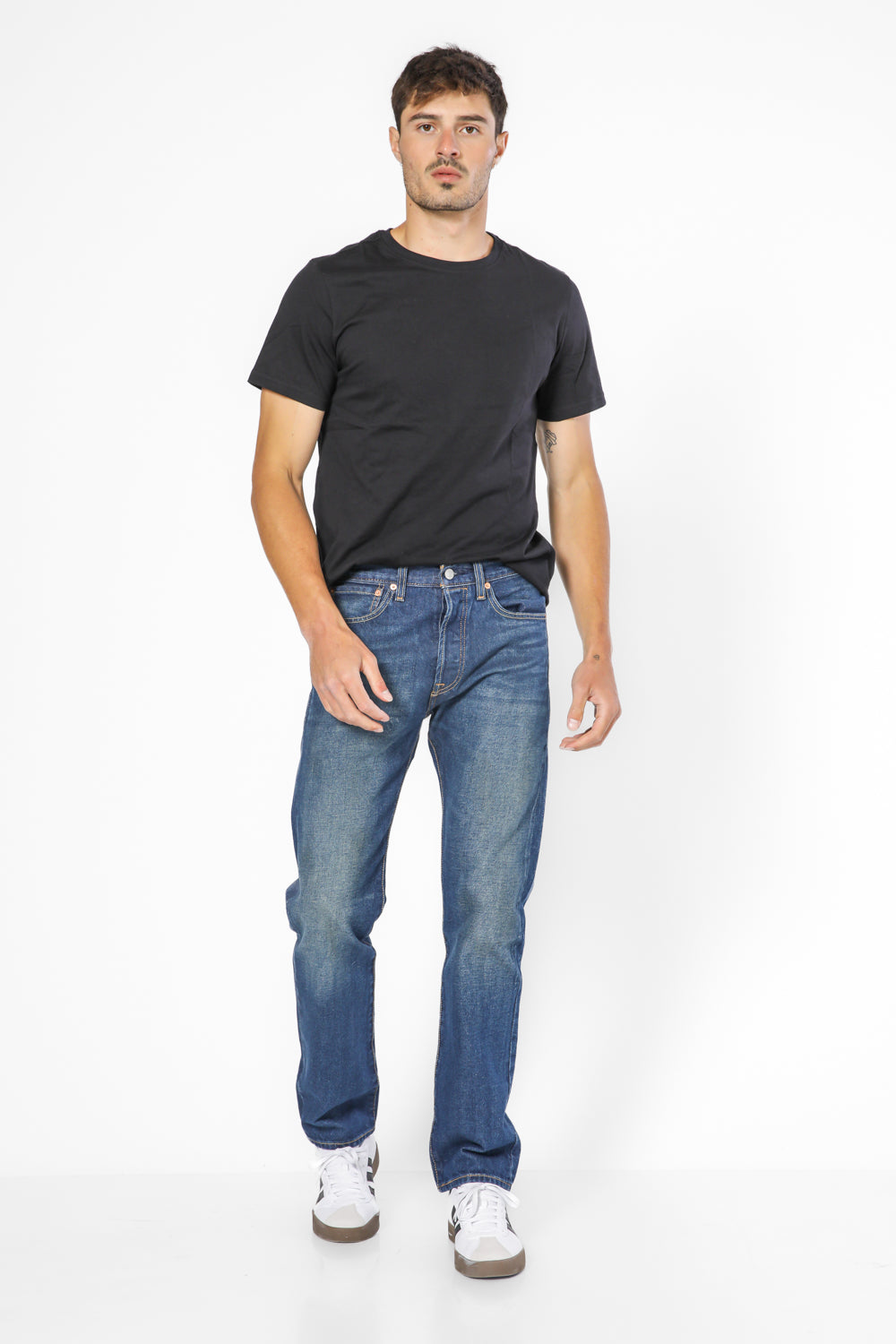 ג'ינס 501 בצבע כחול