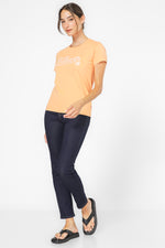 טישירט לוגו בצבע כתום