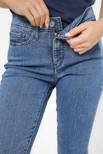 ג'ינס לנשים 312 Shaping Slim בצבע כחול