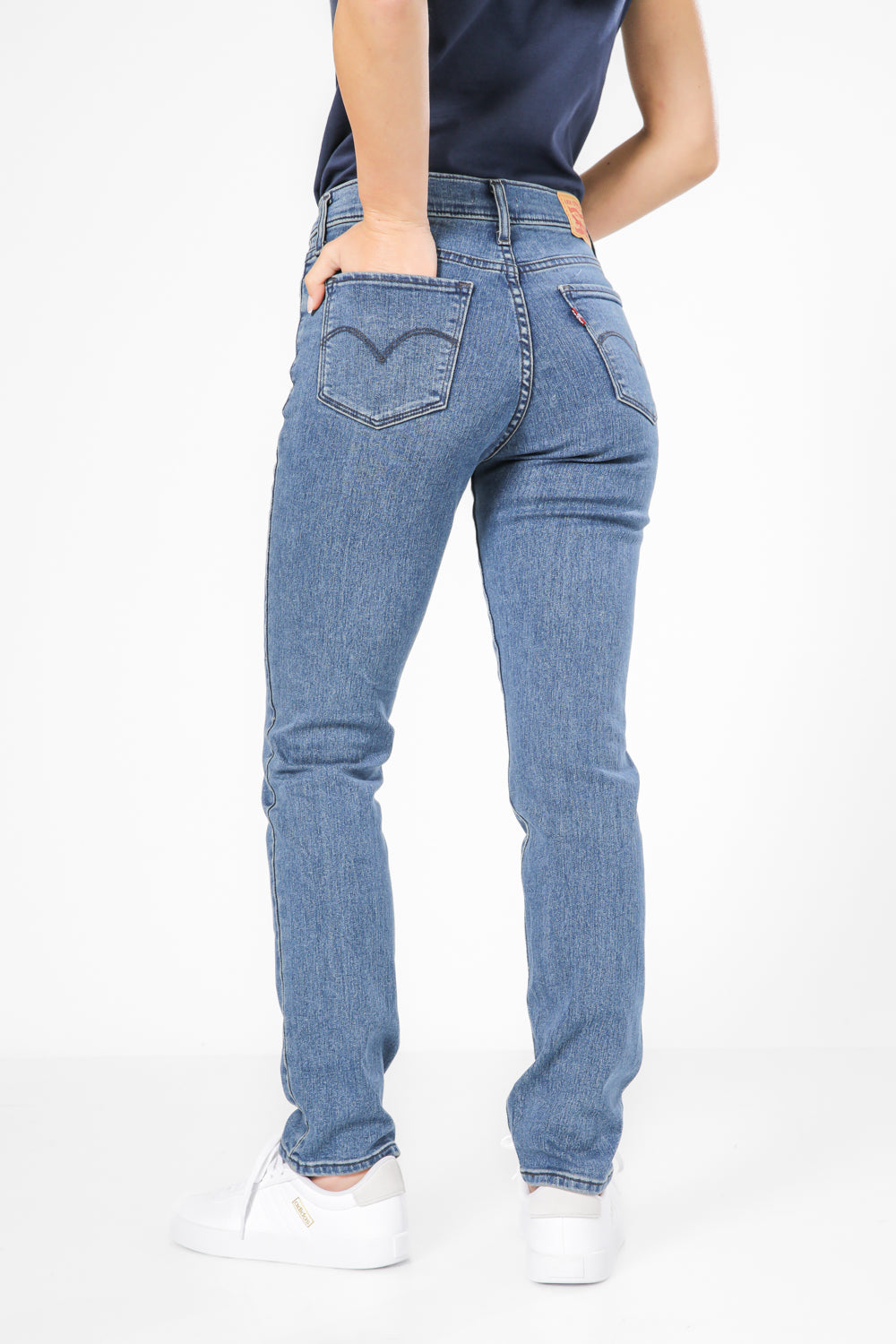 ג'ינס לנשים 312 Shaping Slim בצבע כחול