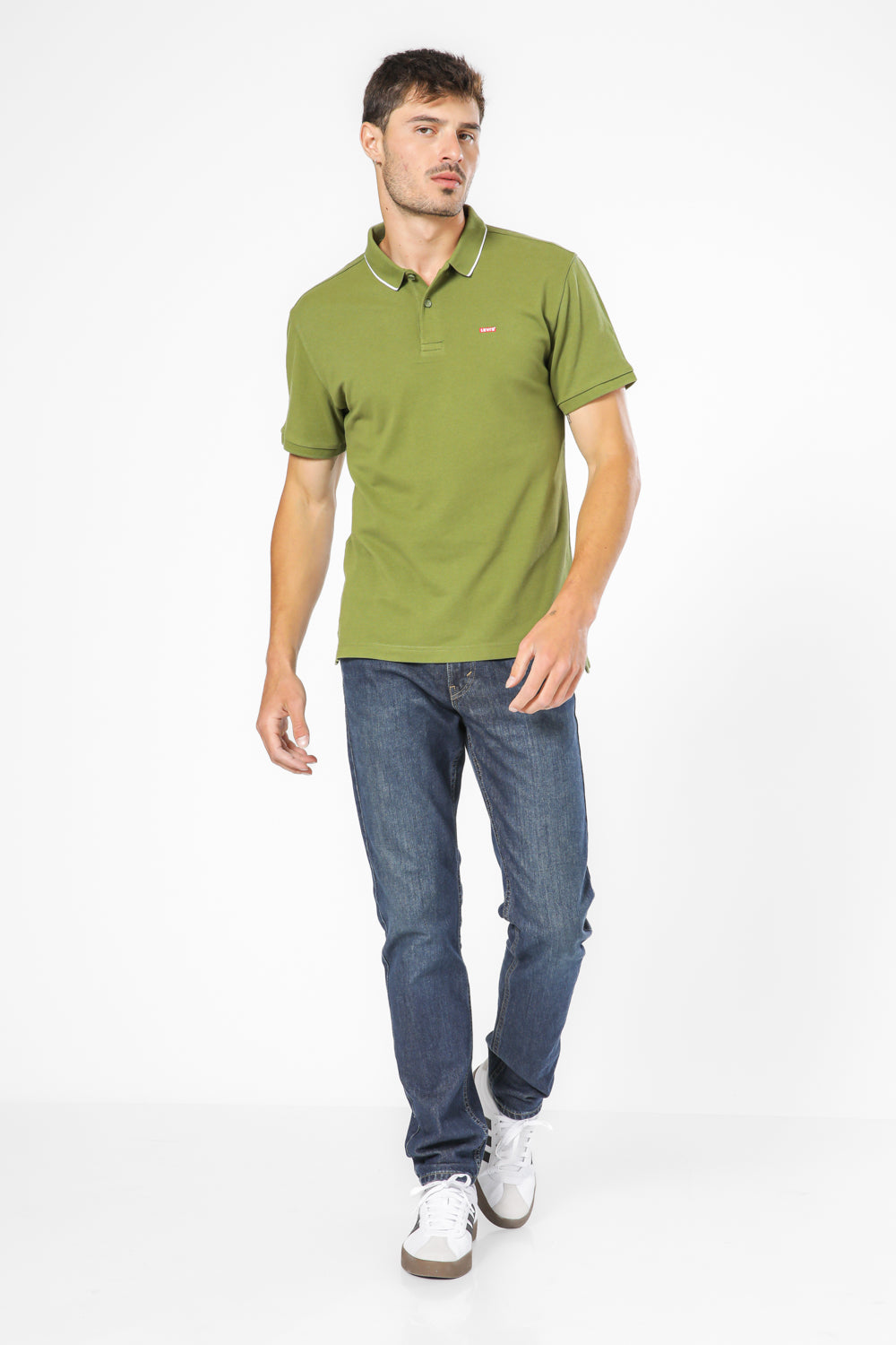 חולצת פולו בצבע ירוק 