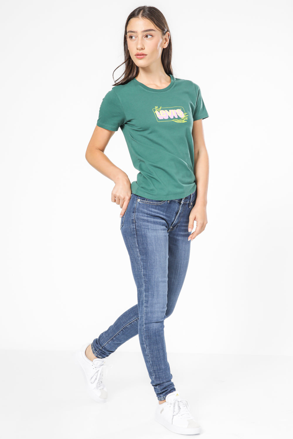 טישירט עם הדפס בצבע ירוק