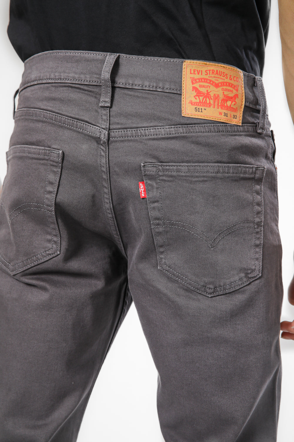 ג'ינס 511  SLIM בצבע אפור כהה