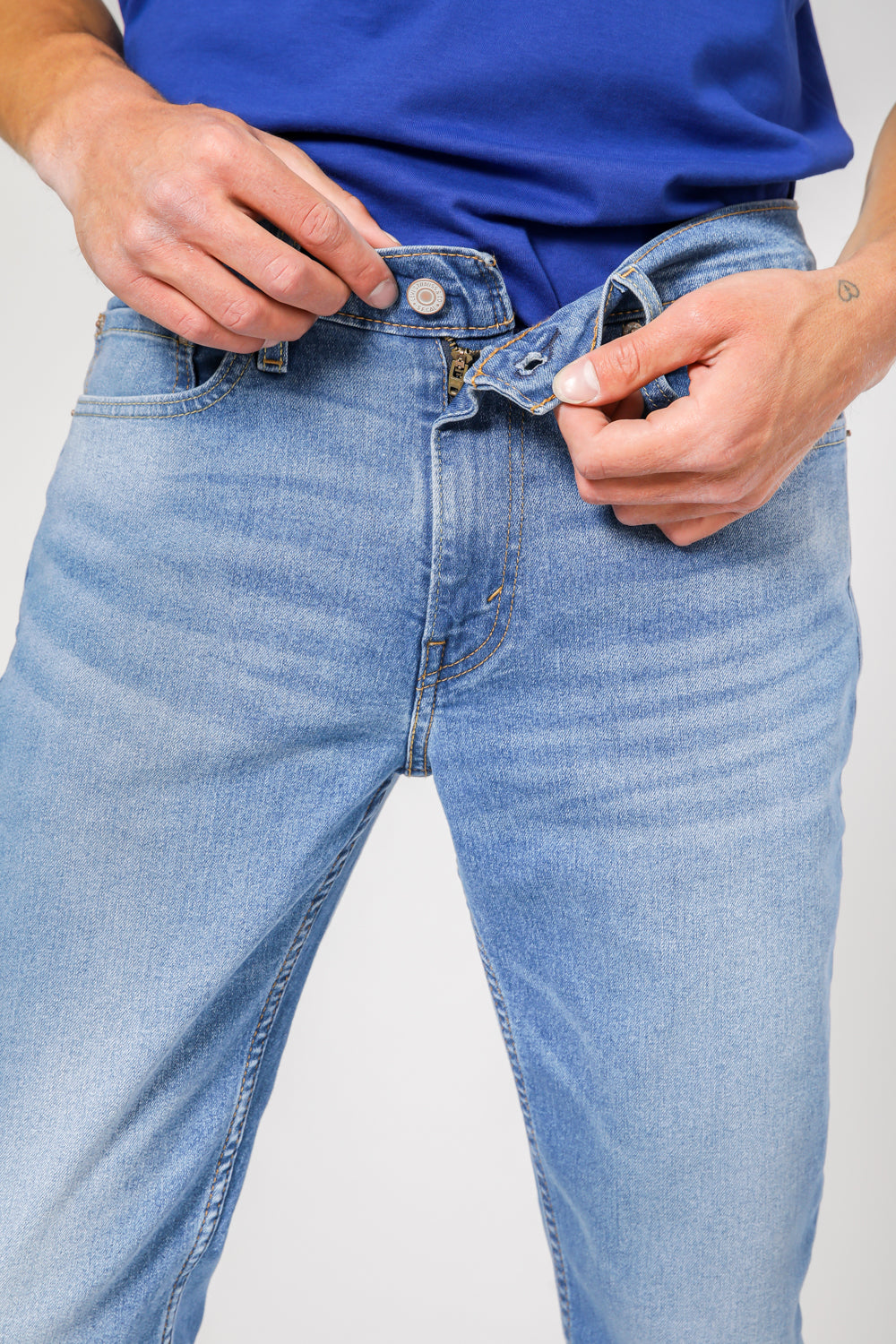 ג'ינס 511 SLIM בצבע כחול