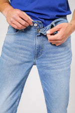 ג'ינס 511 SLIM בצבע כחול