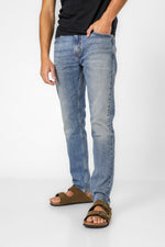 ג'ינס 512 Slim Taper Fit