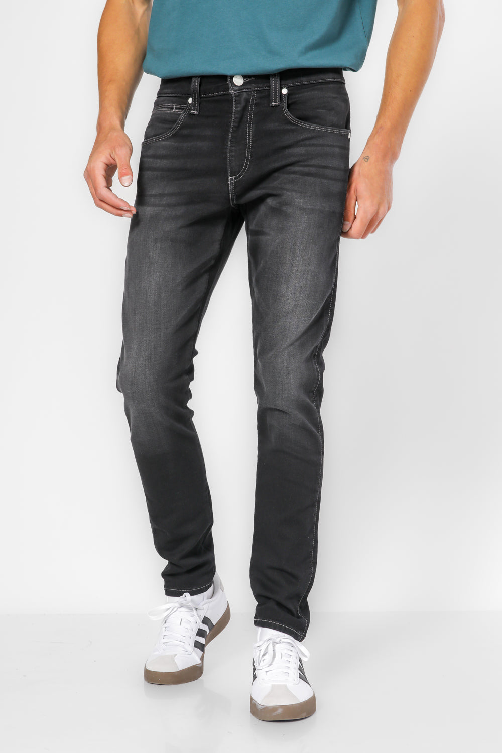 ג'ינס 512 בצבע שחור