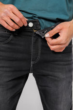 ג'ינס 512 בצבע שחור