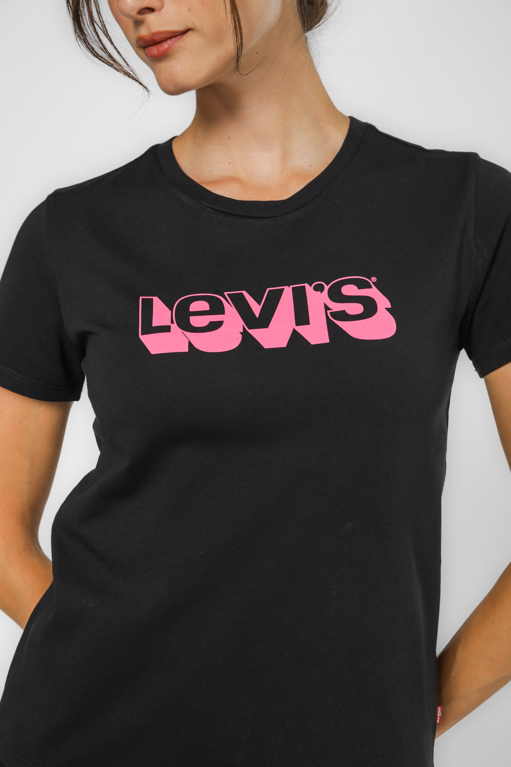 טישירט הדפס לוגו בצבע שחור